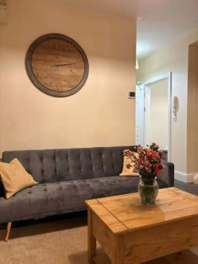 Cardiff/Pernath Home2